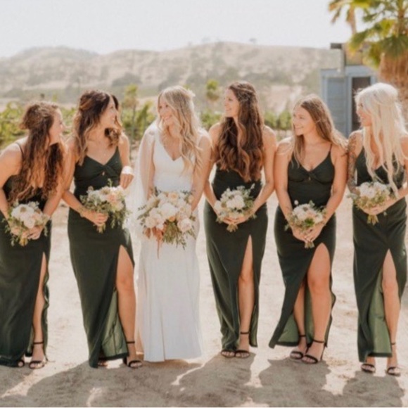 Bridesmaid gown.  Great for any occasion.  Hunter Green.  Size 2 - Picture 7 of 9